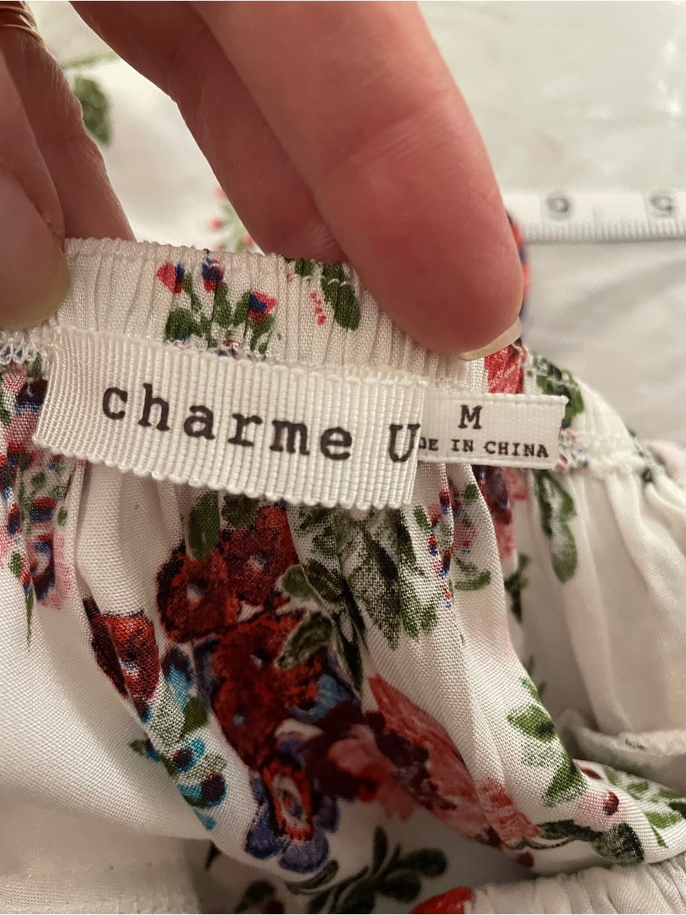 Floral Off-the-shoulder Top - Picture 10 of 13